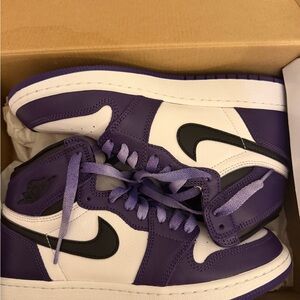 Jordan Women's Sneakers in Purple and White